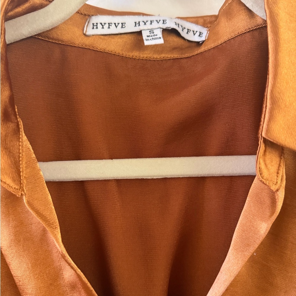 HYFVE Satin Wrap Top in Copper Women’s Small - Picture 2 of 3